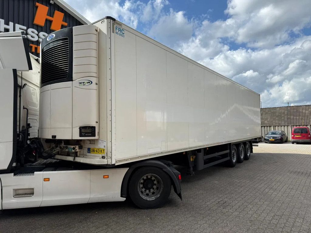 Schmitz Cargobull SKO 24 5x Meatrails Rohrbahnen Fleisch Carrier Vector 1950MT Let op!! vol met haken