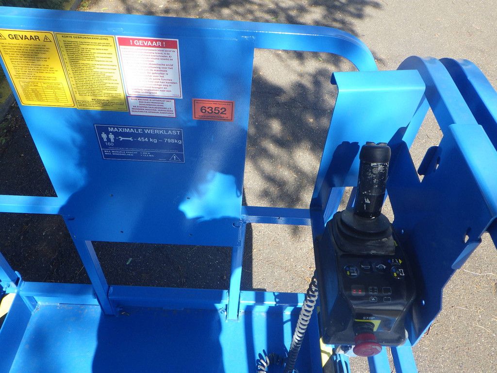 Genie GS-2646 Elektrische Scherenbühne 9,92 m 2008 mit Vlemmix-Anhänger Neu