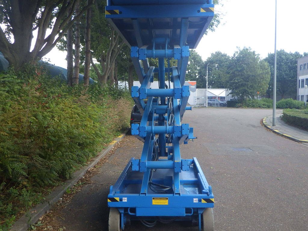 Scherenbühne Upright X32N Elektrisch 11,70m 1999