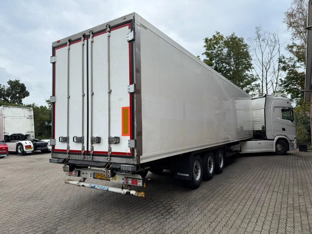 Krone Carrier Vector 1950 MT 5x Meatrails Rohrbahnen Fleisch Hooks