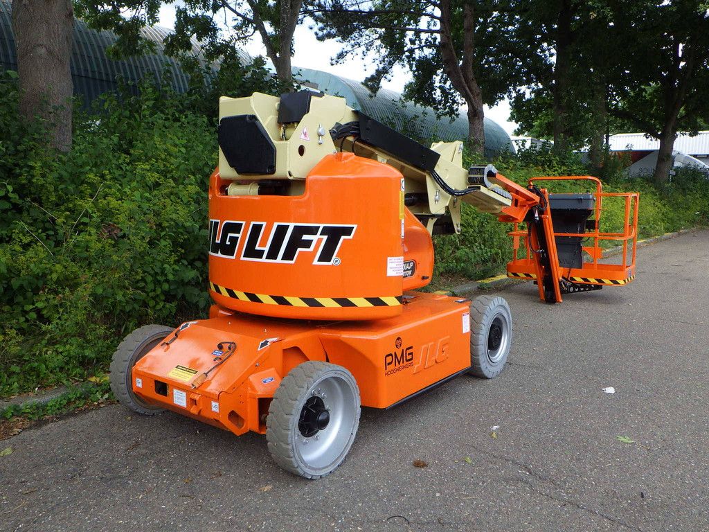 JLG E400AJPN Electric Articulating Boom Lift 14.19m 2014
