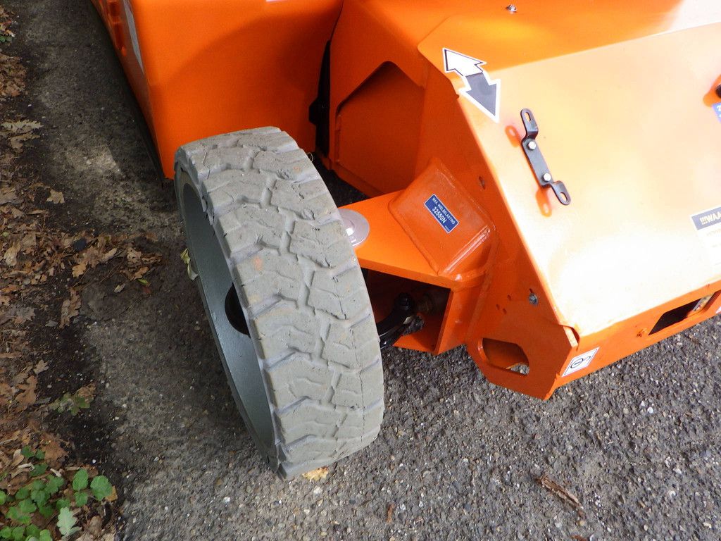JLG E400AJPN Electric Articulating Boom Lift 14.19m 2014