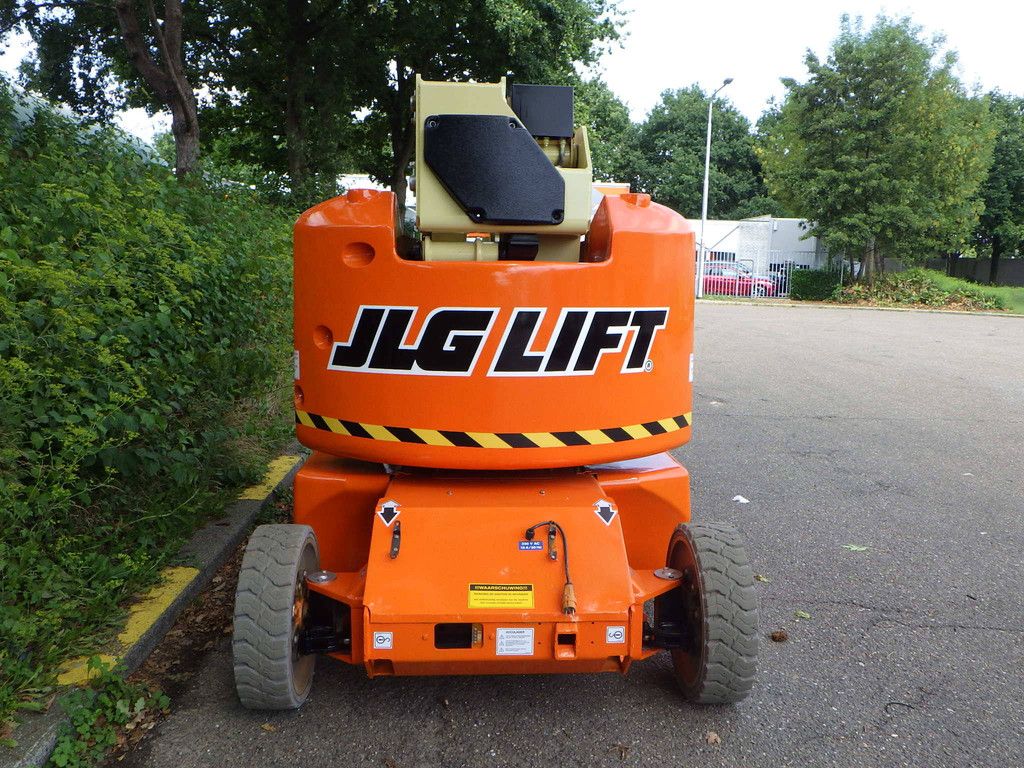 JLG E400AJPN Electric Articulating Boom Lift 14.19m 2014