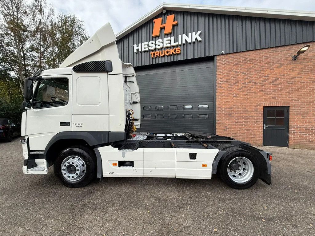 Volvo FM 330 Slaapcabine Side skirts NL Truck APK/TUV 05-2026