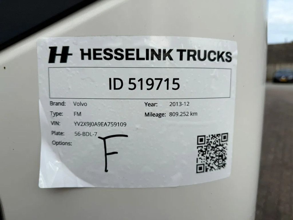 Volvo FM 330 Slaapcabine Side skirts NL Truck APK/TUV 05-2026