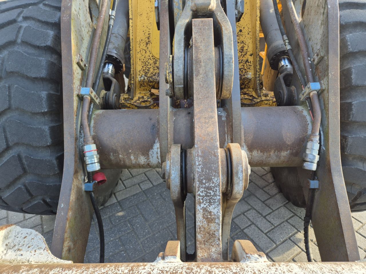 VOLVO L70C loader weight 11 ton