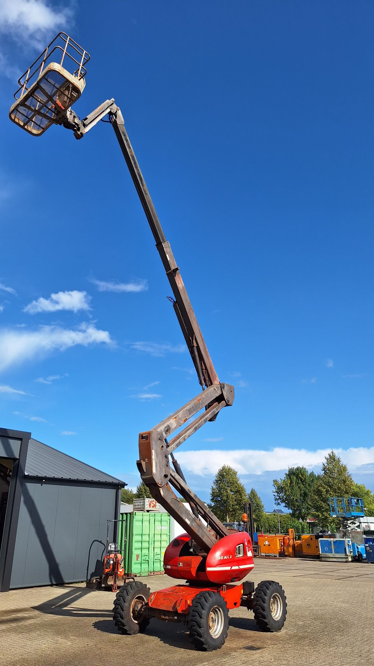 Knikarm hoogwerker Manitou 180 ATJ 4x4x4