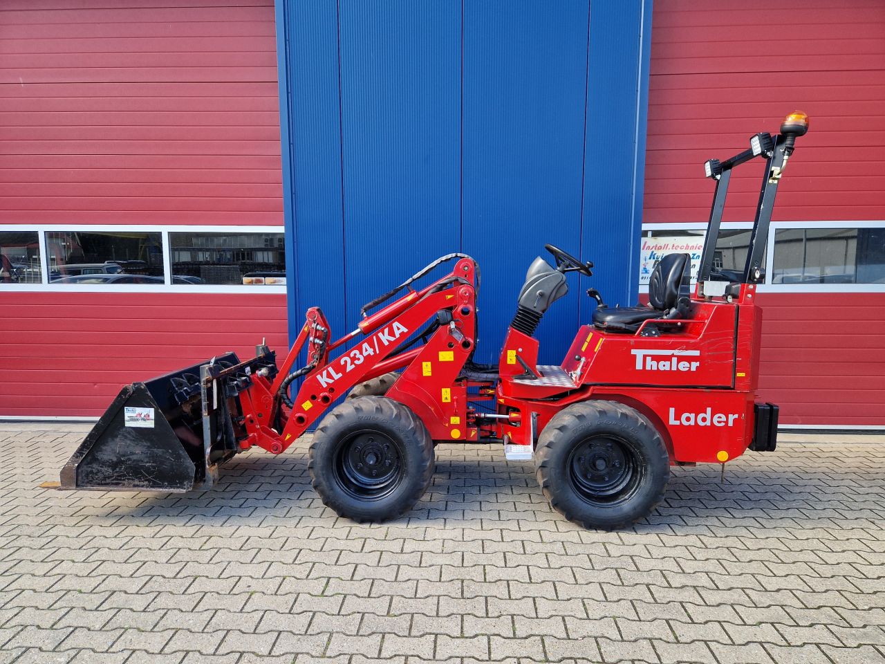 THALER KL234 SHOVEL MET BAK EN PALLETVORKEN PRIJS MARGE