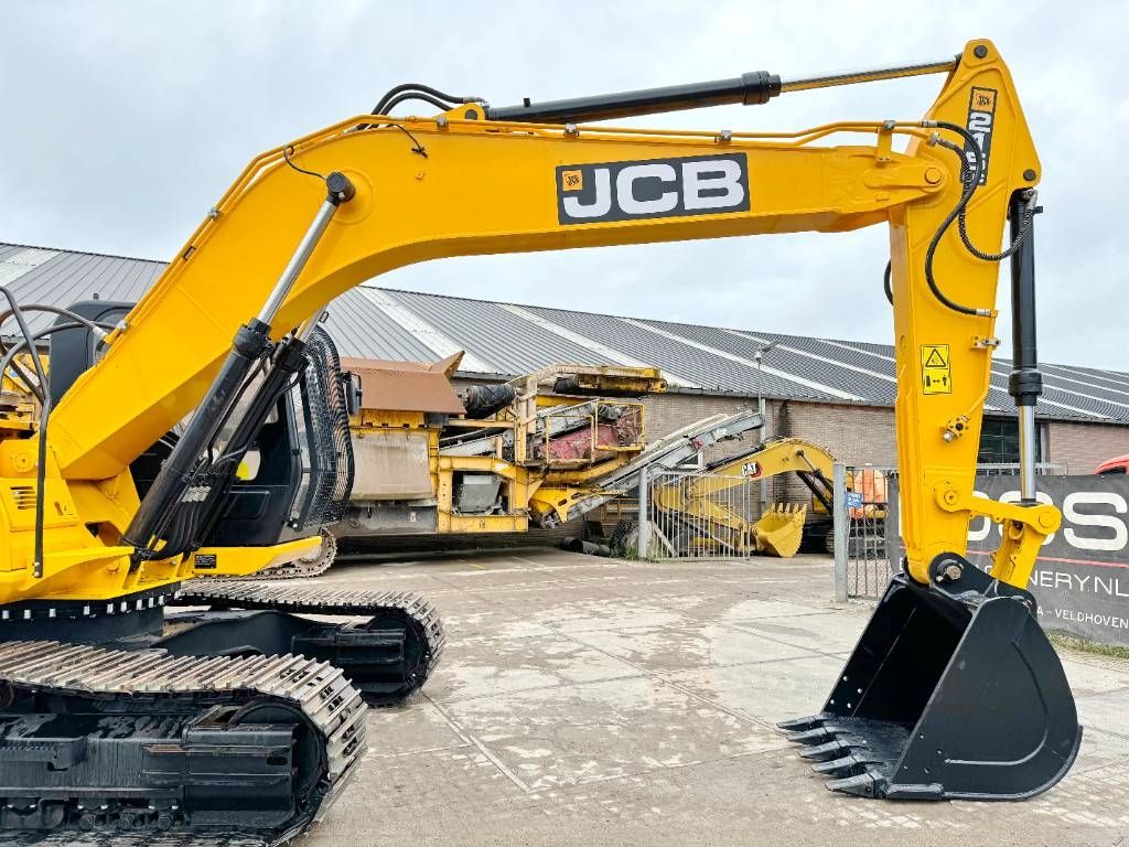 JCB 215LC - New / Unused / Hammer Lines