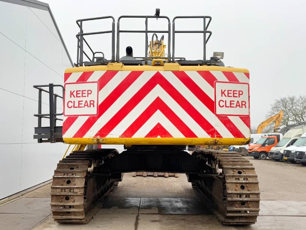 Komatsu PC700LC-8 - Adjustable Undercarriage / Hydr Stairs