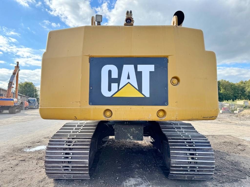 CAT 345CL UHD - 30m Demolition / Hydr Undercarriage
