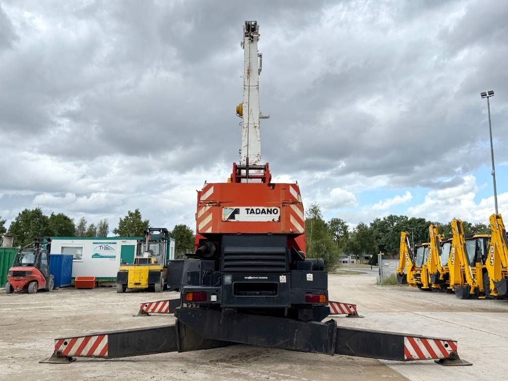 Tadano TR300E-1 - 4 Wheel Steering / 28.1m Boom + 12m Jib