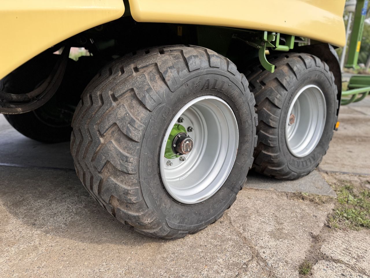 Krone Ultima CF 155 XC Nonstop rondebalenpers Comprima