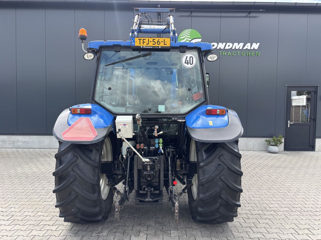New Holland T5040