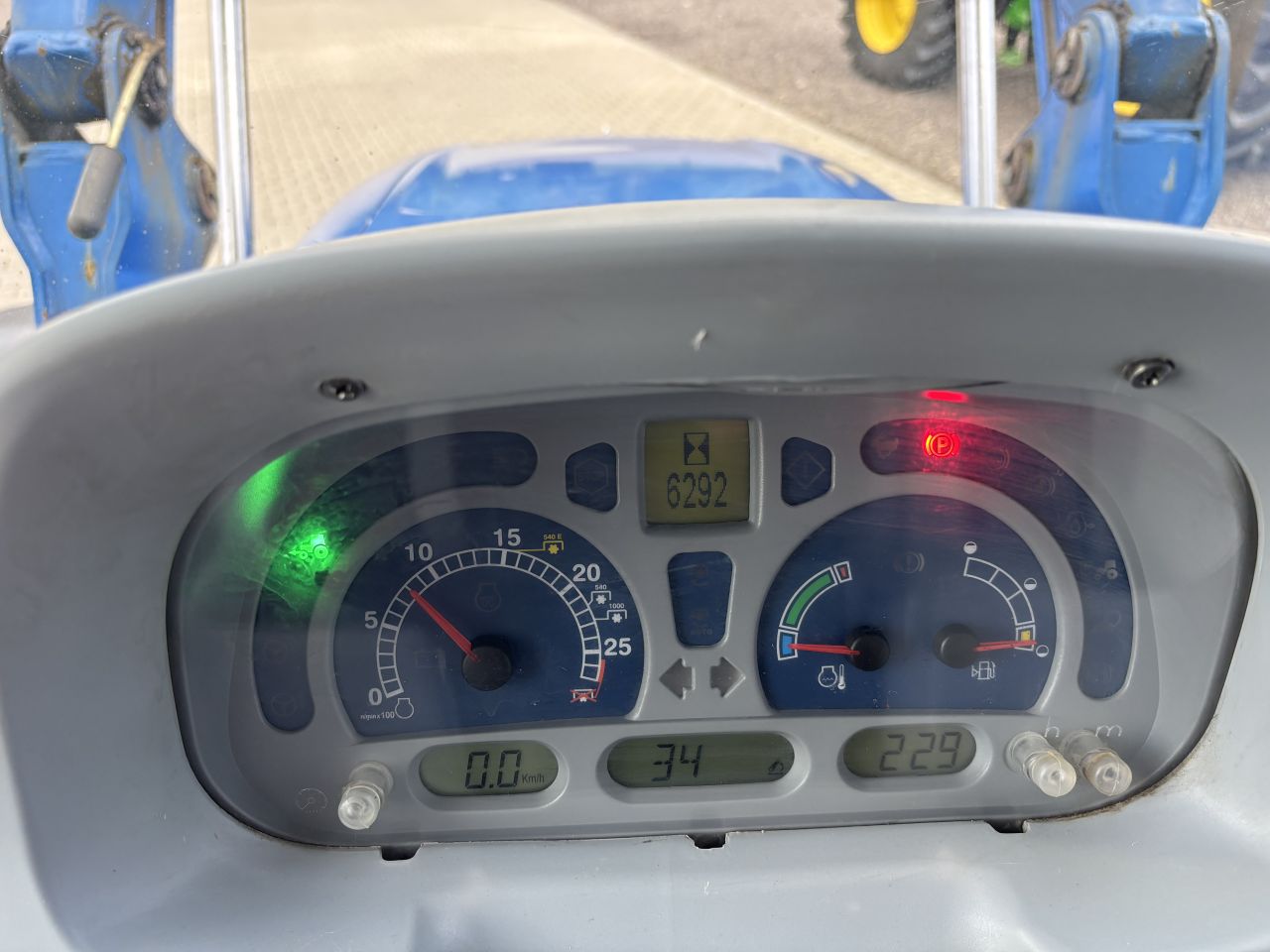 New Holland T5040