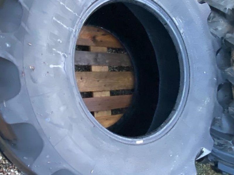 Michelin 600/65 R28