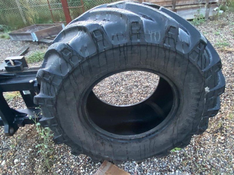 Alliance 19.5 R24