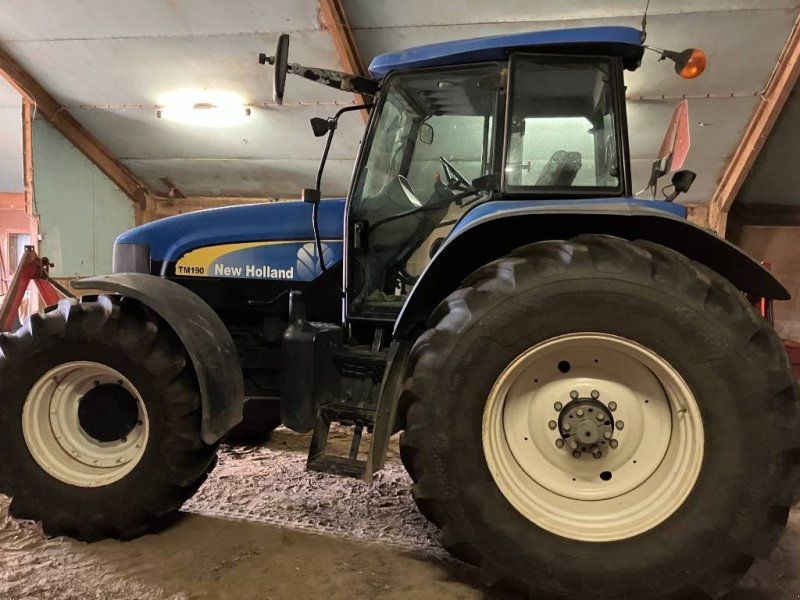 New Holland TM 190 SS
