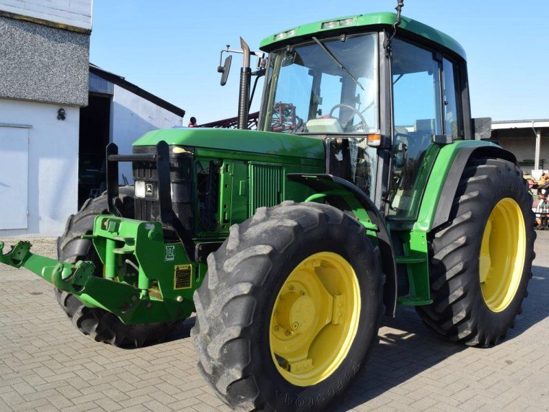 John Deere 6410