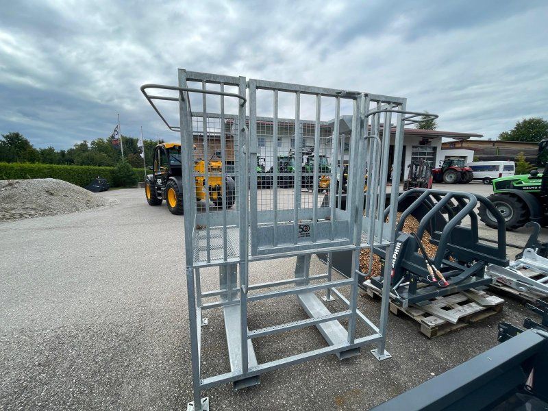 Fliegl Arbeitsbühne Hoch