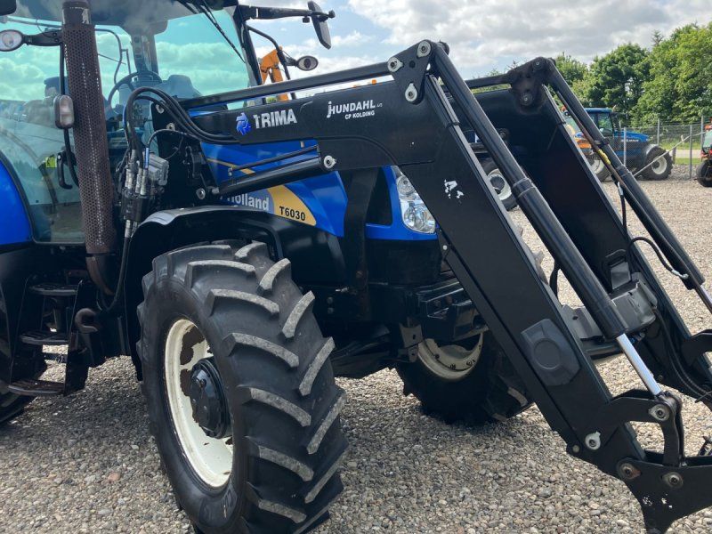New Holland T 6030 DK ELITE MED LÆSSER elektrisk joystik
