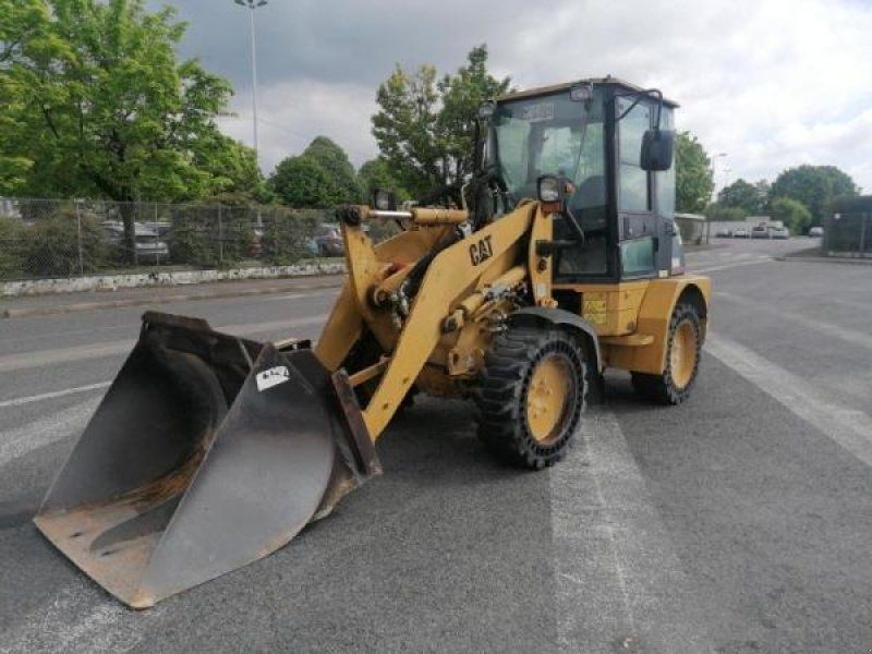 Caterpillar 904B