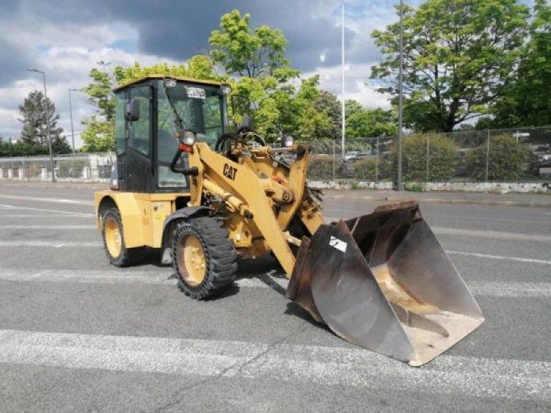 Caterpillar 904B