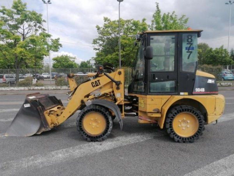 Caterpillar 904B