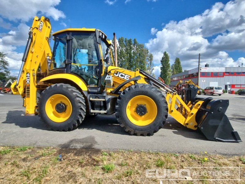 JCB 4CX