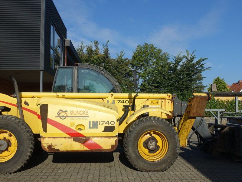 New Holland LM1740 // MED GAFLER, KURV OG FJERNBETJENING