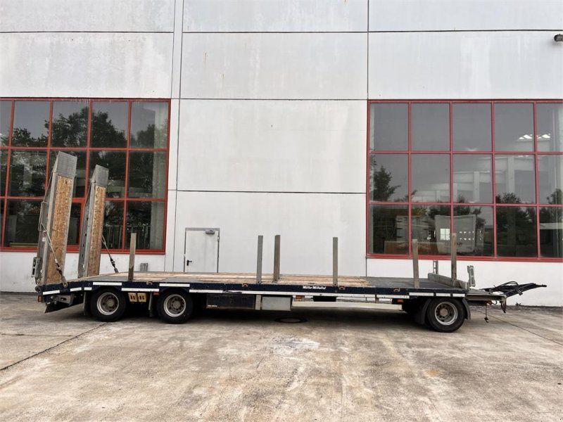 Müller Mitteltal D3 3 Achs Tieflader 9 m, Verzinkt, Weni