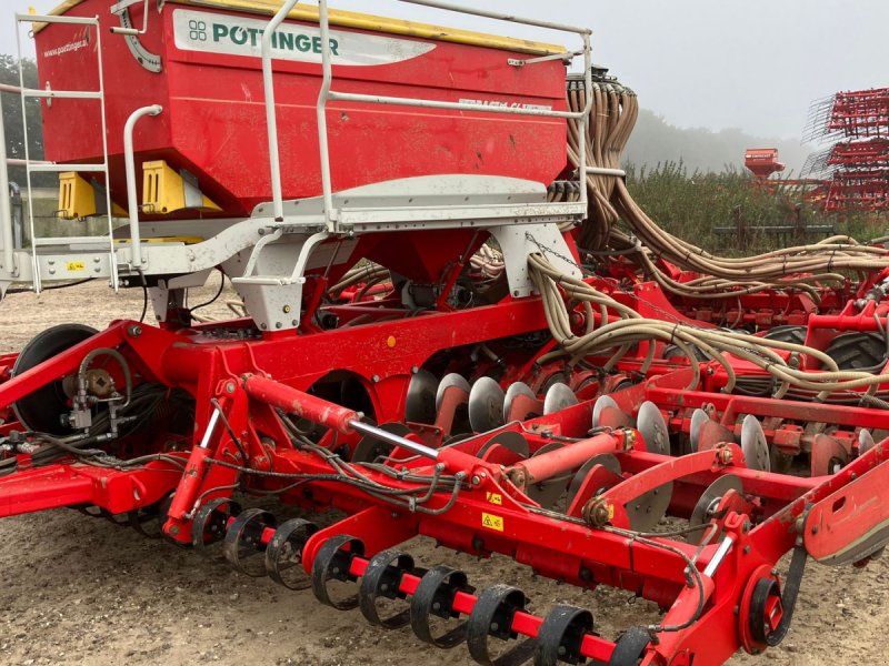 Pöttinger Terrasem C6 Fertilizer