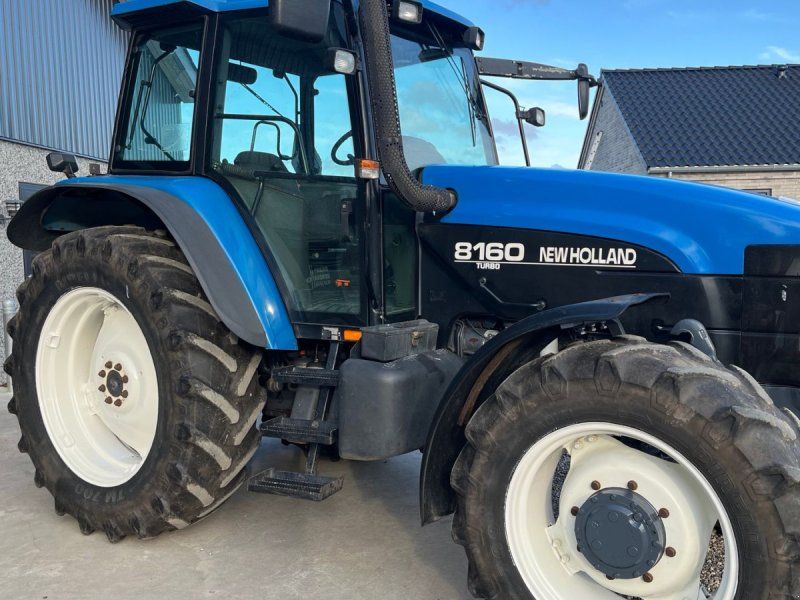 New Holland 8160 Pæn  med med turbo + godt timetal