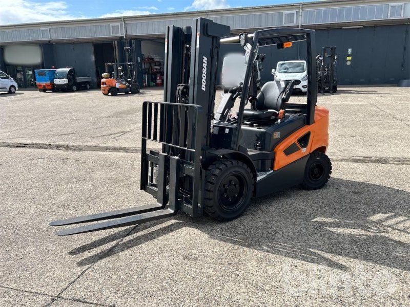 Doosan D30S-9
