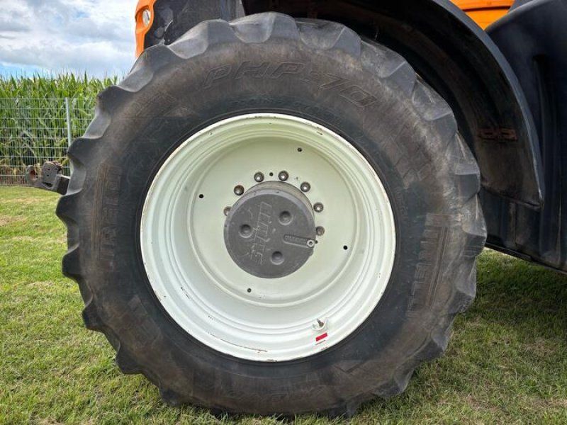 Claas Axion 920