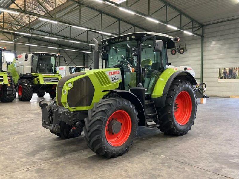 Claas Arion 540