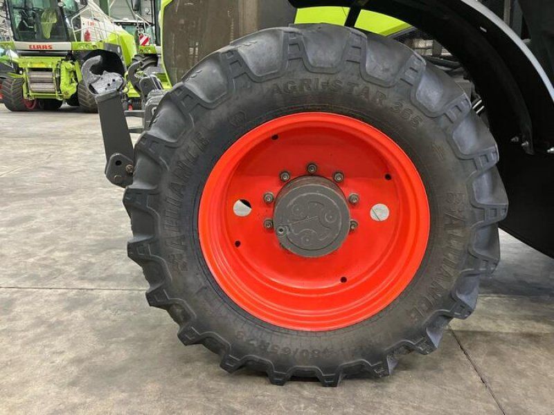 Claas Arion 540