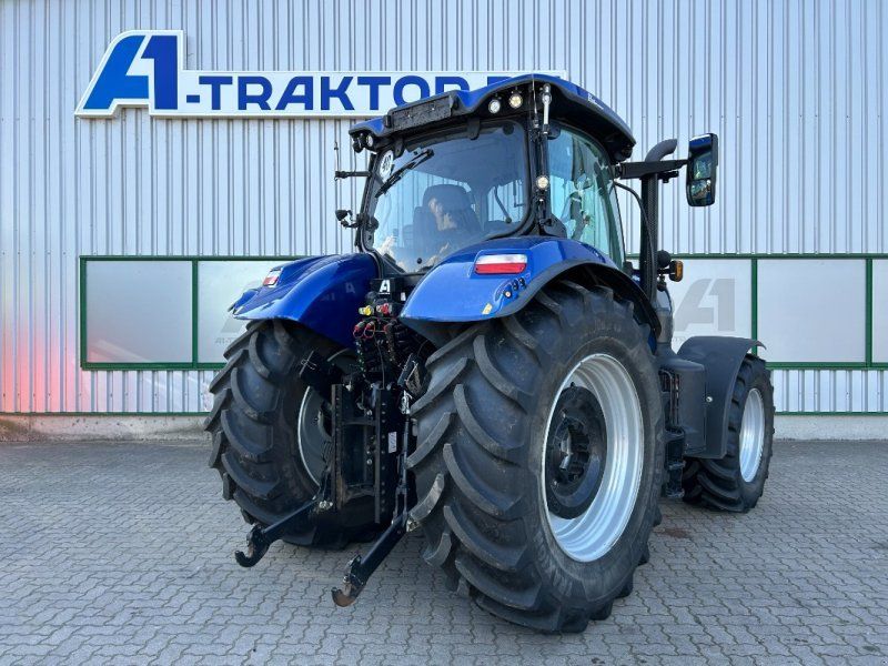 New Holland T7.225