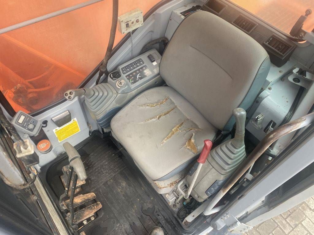 Hitachi EX 135 UR-5