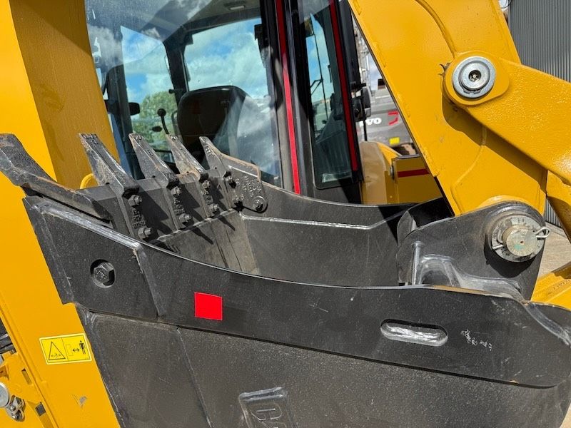CAT 424