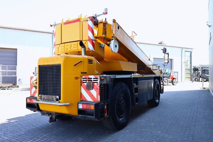 Demag AC30 City Diesel, 4x4x4 Drive, 30t Capacity, 25m M