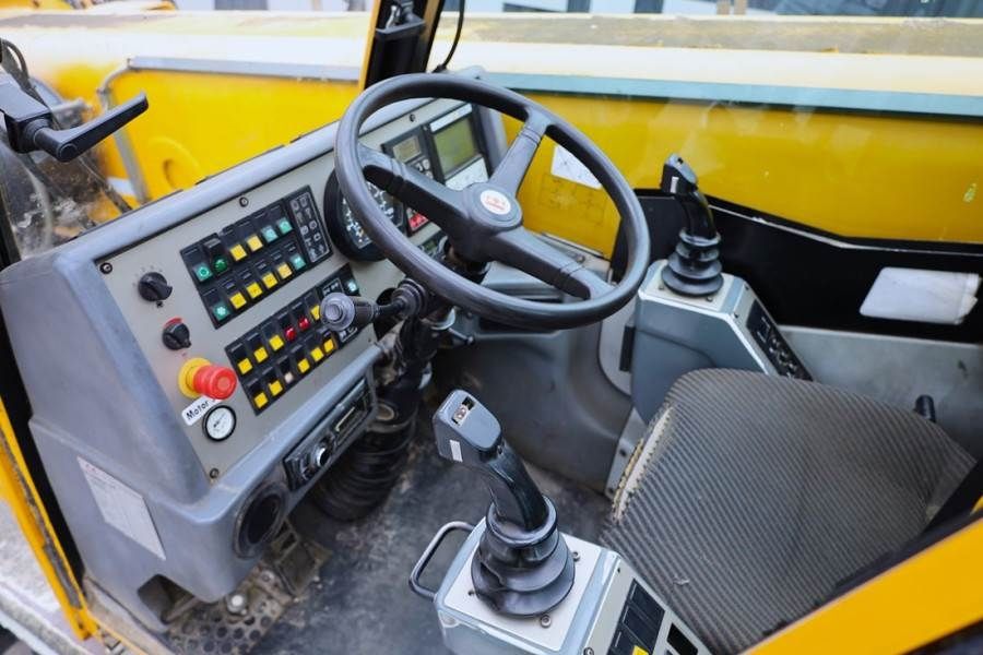Terex Demag AC40 City Diesel, 6x6 Drive And 6-Wheel Stee