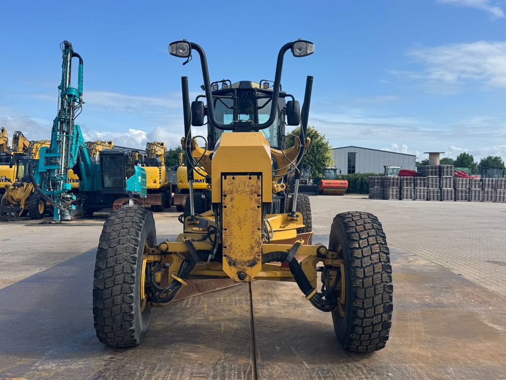 Caterpillar 140M2 AWD