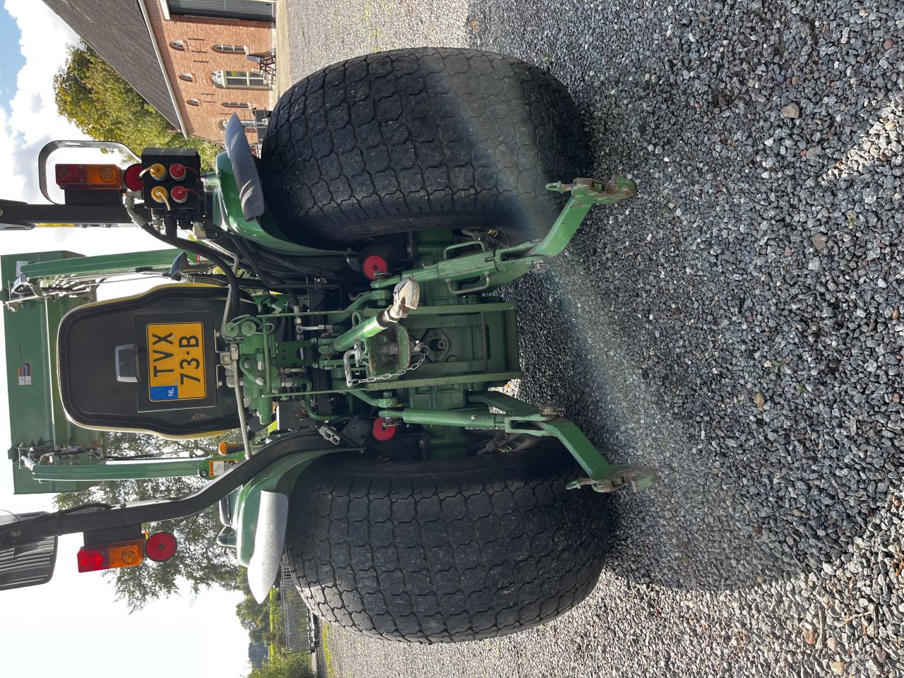 John Deere 3045r met voorlader 4wd gazonbanden
