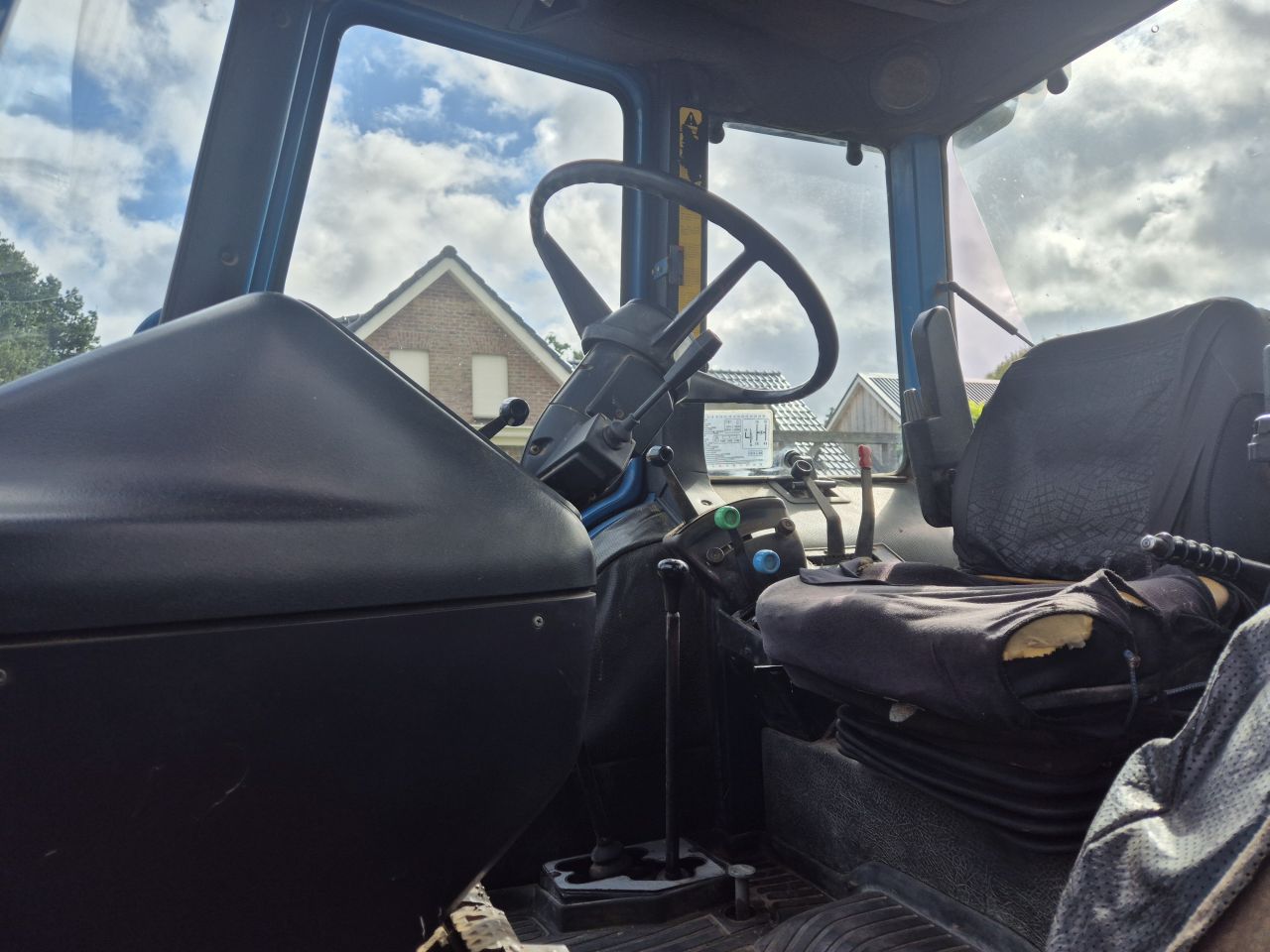 Ford 7610