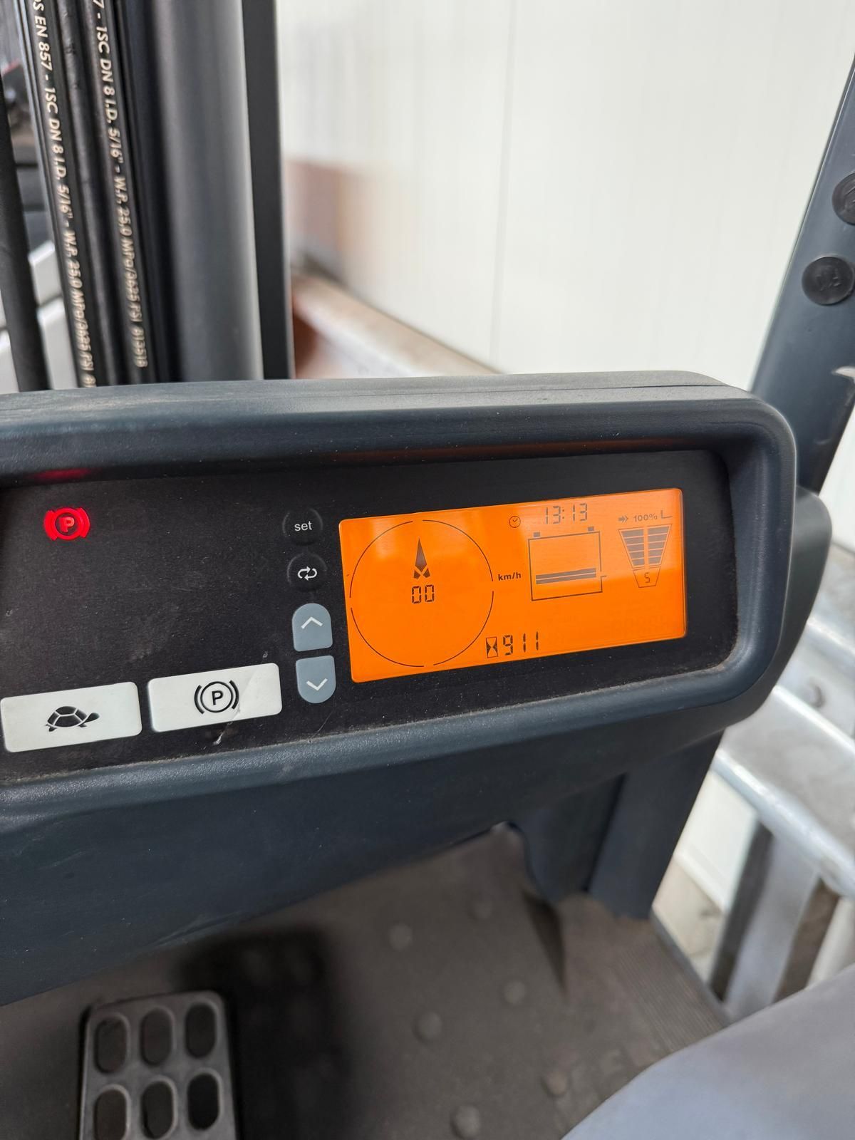 Heftruck Jungheinrich EFG 216 bouwjaar 2015 met 820 uur triplo 5