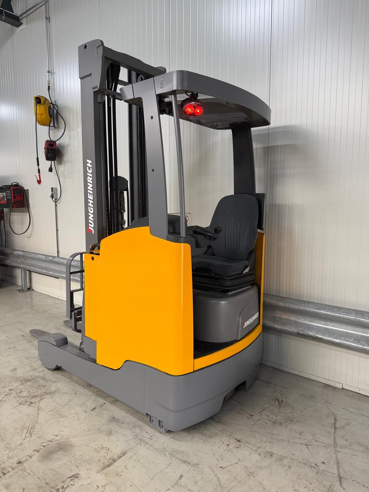 Reachtruck Jungheinrich hefhoogte 6500 mm bj 2019 Draaiuren 3199