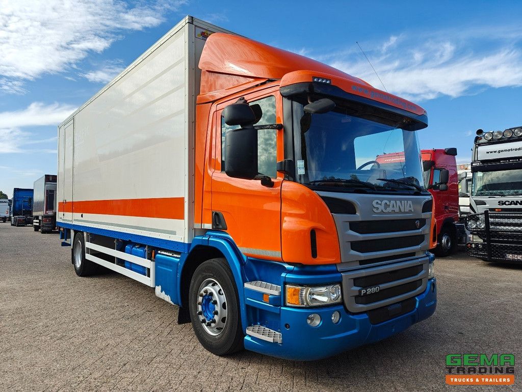 Scania P280 4x2 Dagcab Euro6 - GeslotenBak 7.4M + Laadklep 1500KG - Navi