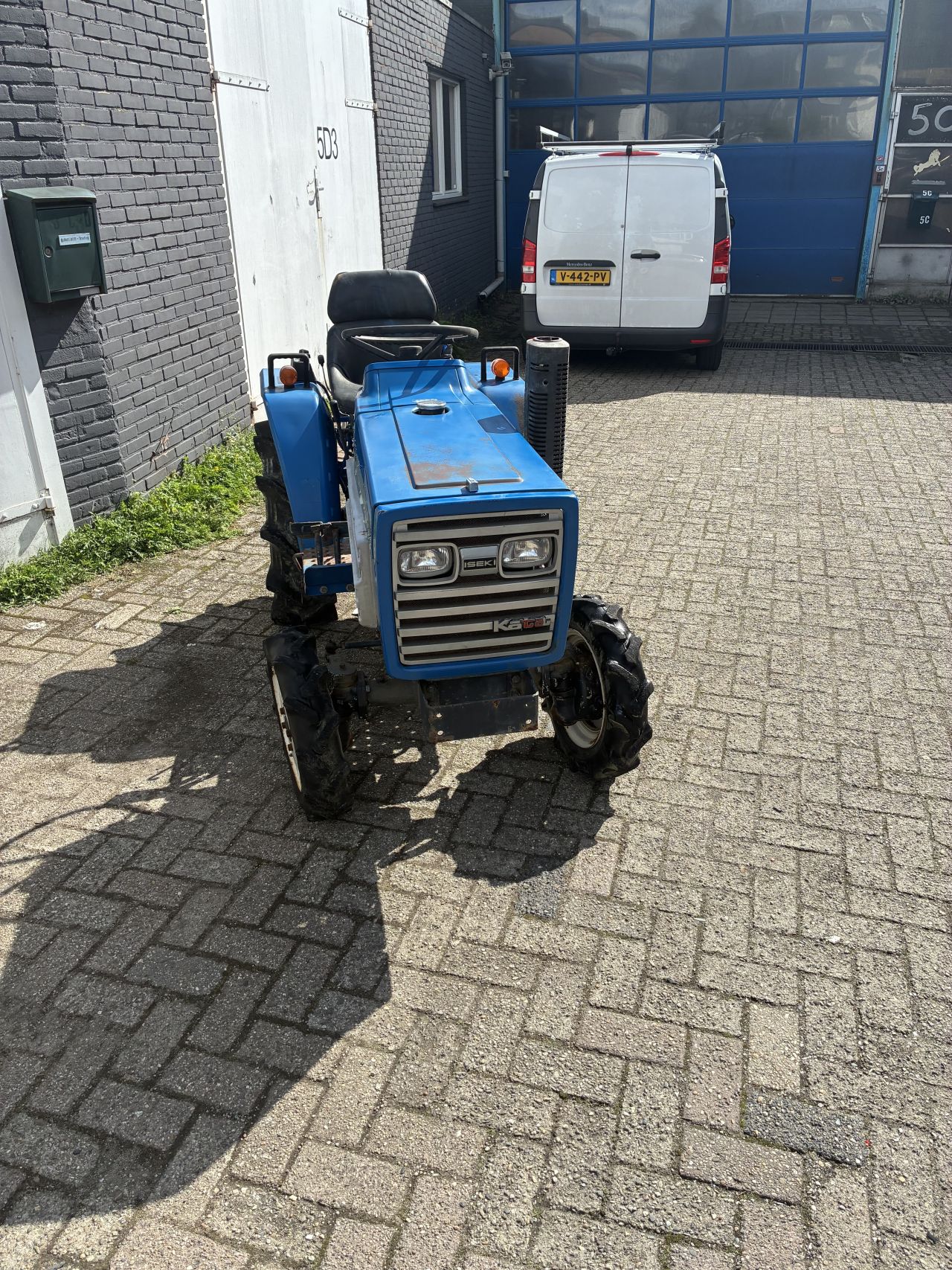 Iseki tu1400