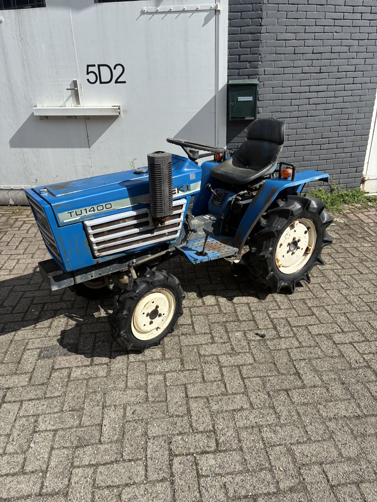 Iseki tu1400